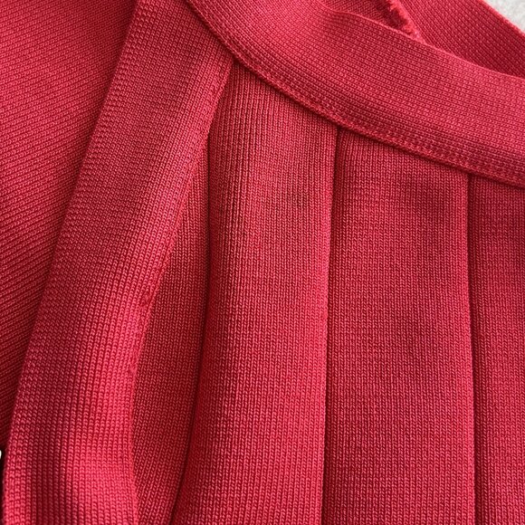 Bebe Deep V Zipper Bodycon Dress ASO Isabelle Lightwood - Picture 8 of 9